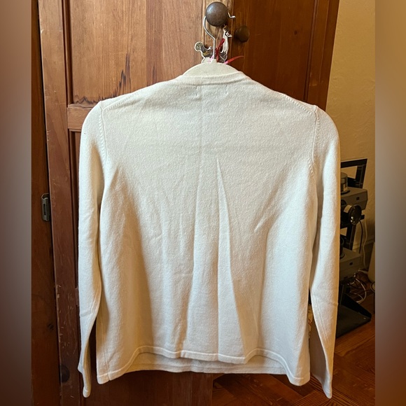 White Cashmere Lands' End Crew Neck Sweater - Picture 2 of 3